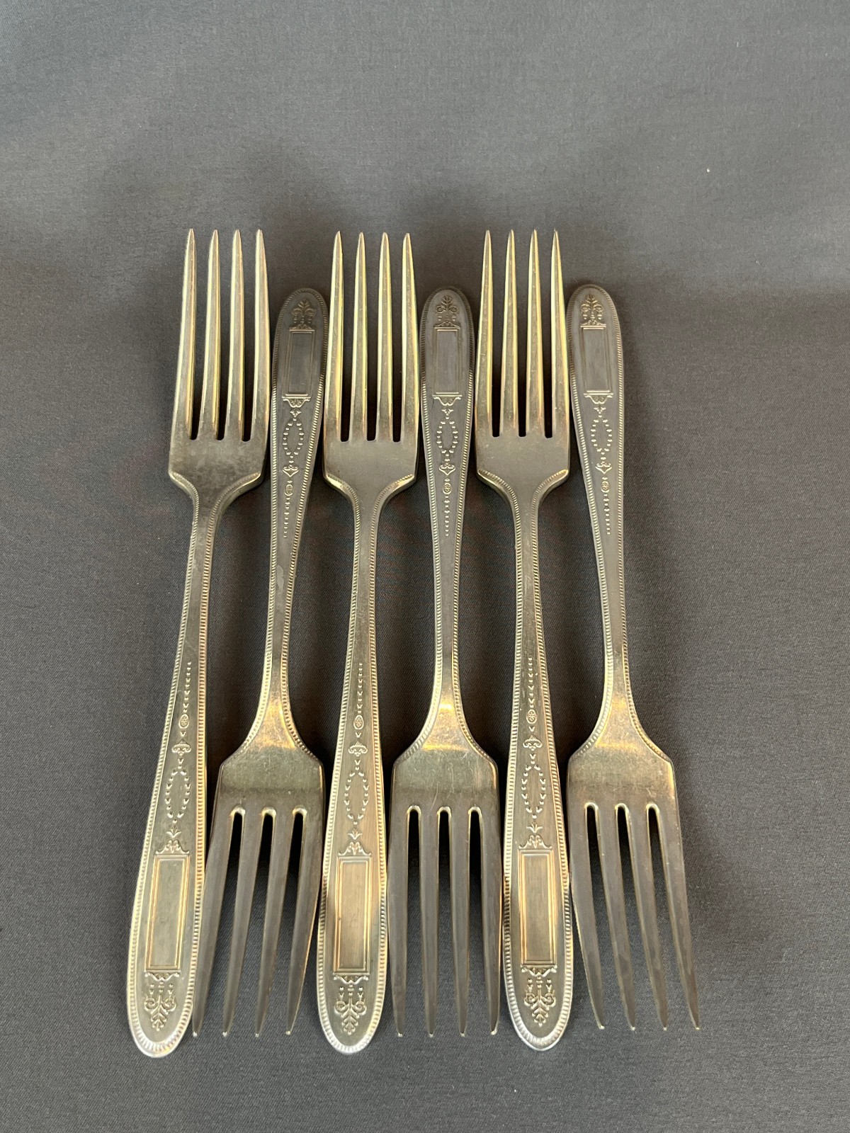41 Pc Partial Oneida GROSVENOR Flatware Set No Mono: EUC