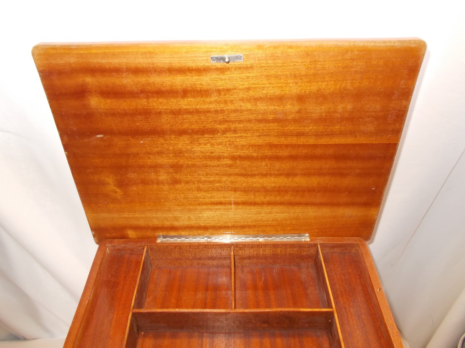 Vintage Lador Inlaid Wood Side Table Music Box Italy Carillion Svizzero NICE