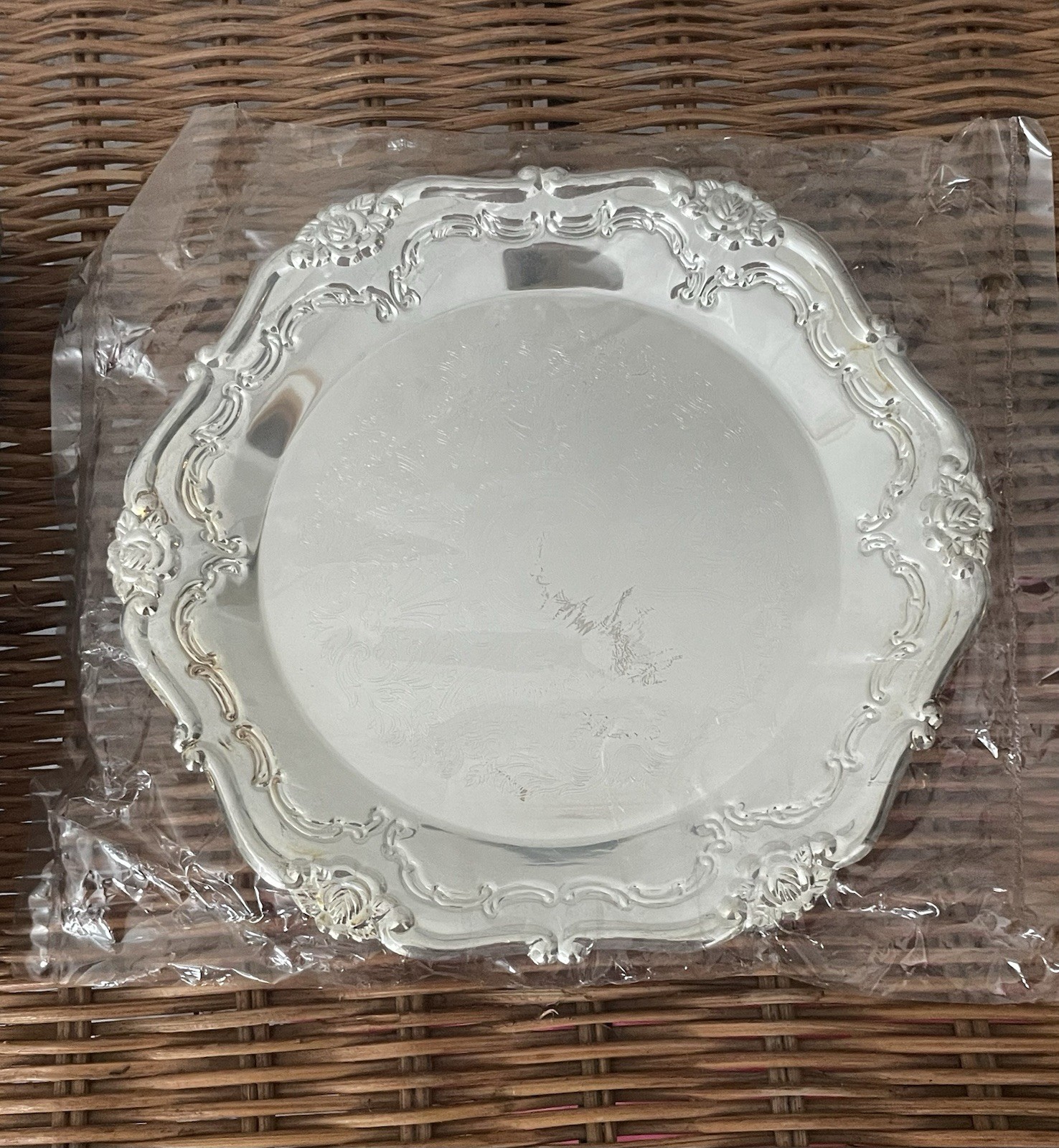 Vintage International Silver Co. 5 1/4 Inch mini Pedestal Dish New In Box