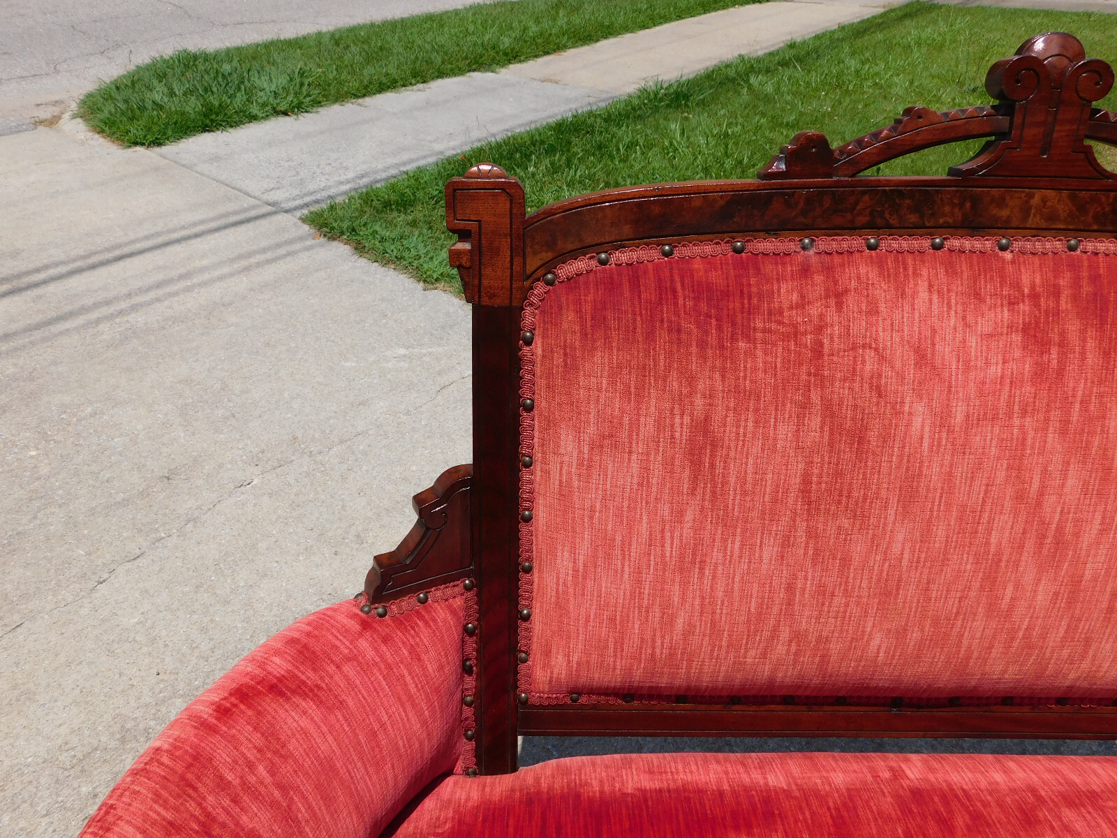Sweet Walnut Victorian Parlor Set
