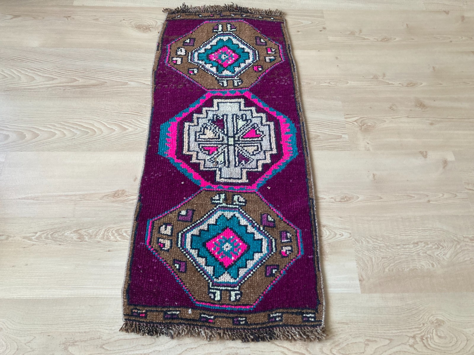 Purple rug, Turkish rug, Vintage Rug, Wool rug, Small rug, Doormat, 1.4 x 3.3 ft