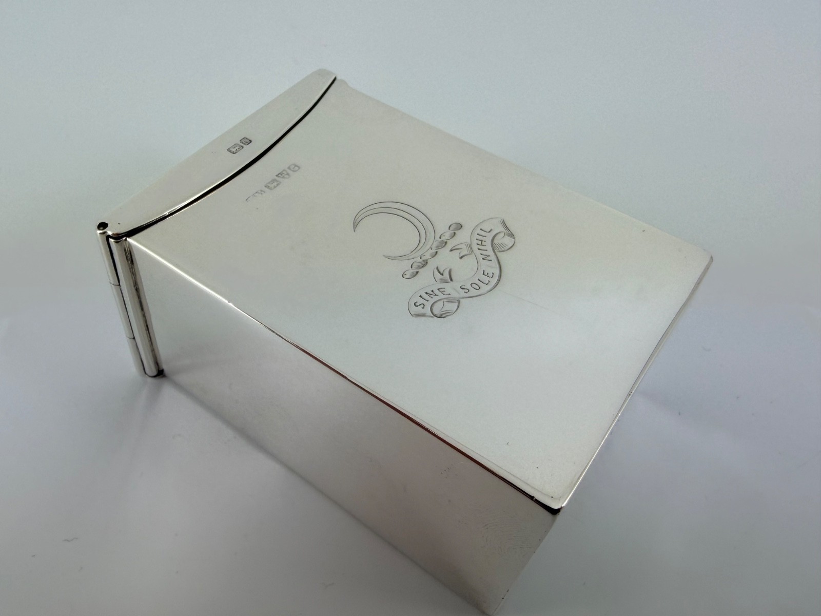 SOLID STERLING SILVER ENGLISH ANTIQUE EDWARDIAN PLAYING CARD BOX CHESTER 1903