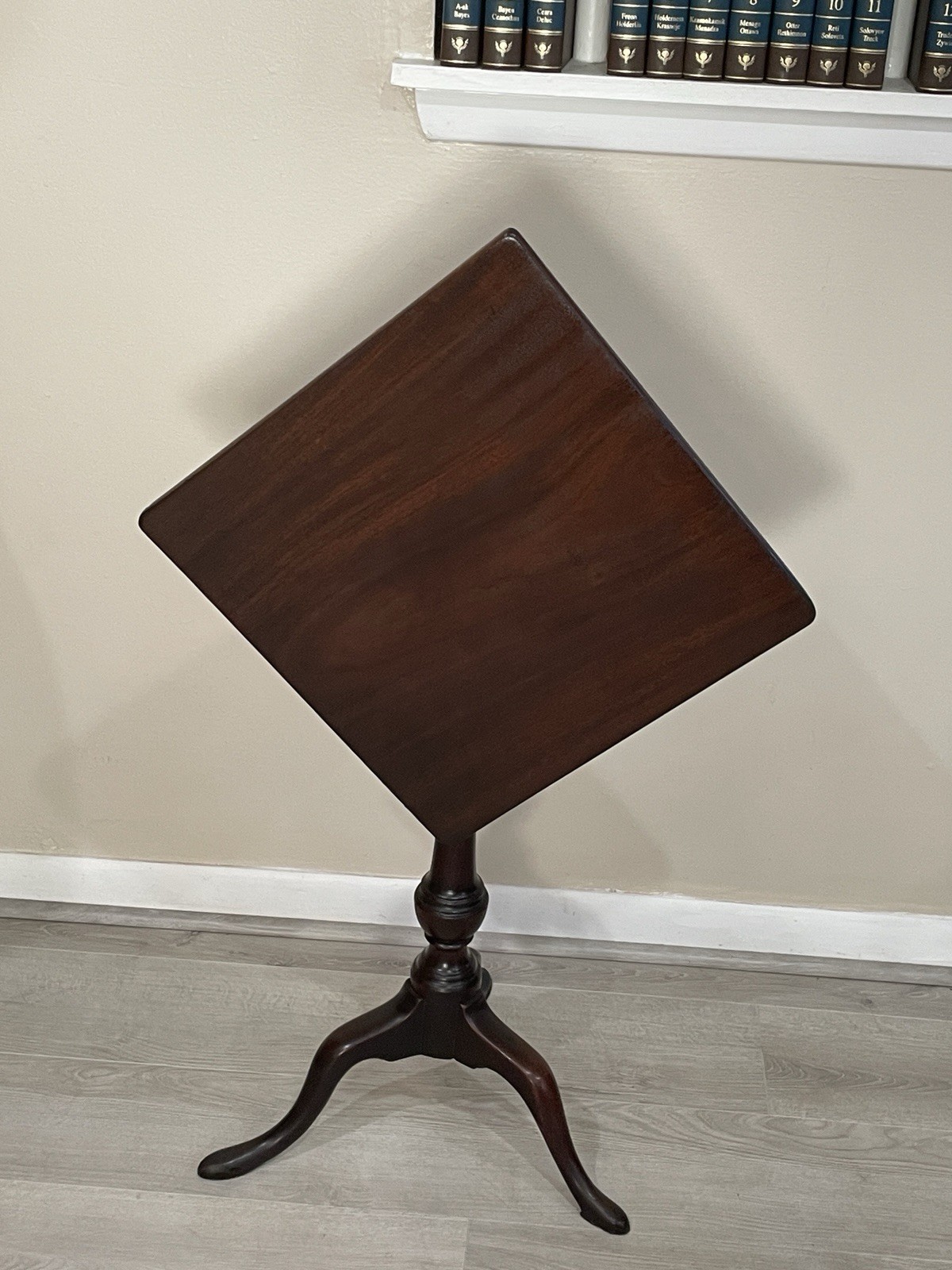 19C Queen Anne Antique Mahogany Tilt Top Tea Table Candlestand Side Pedestal