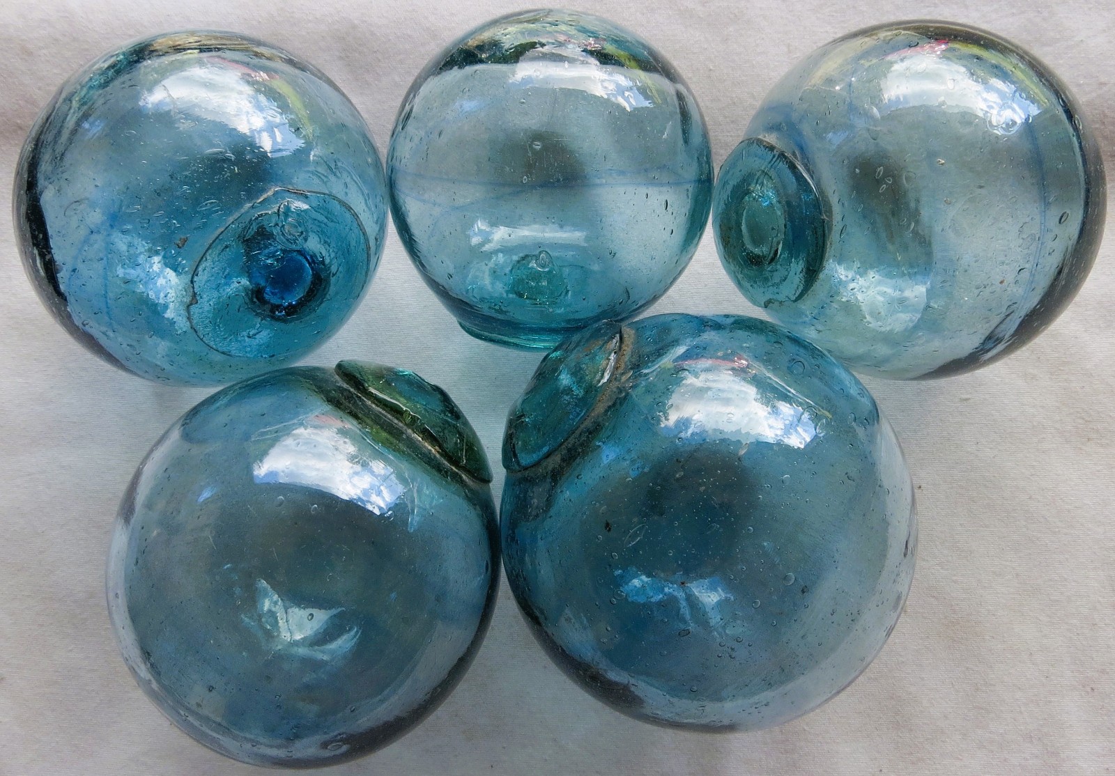 Japanese Blown Glass FLOATS 3-3.5″ Aqua-Blue w/Cobalt Swirls Lot-5 Vntg USA BZ