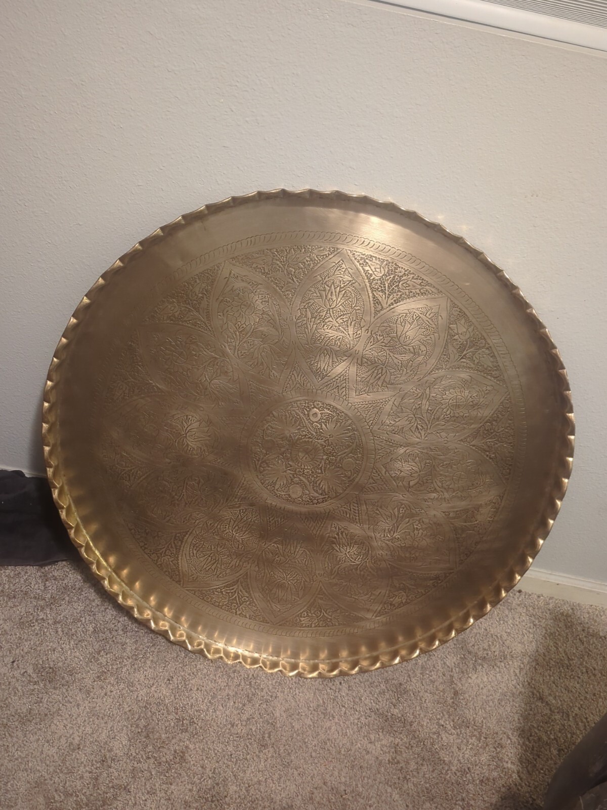 Circle Gold Brass Table
