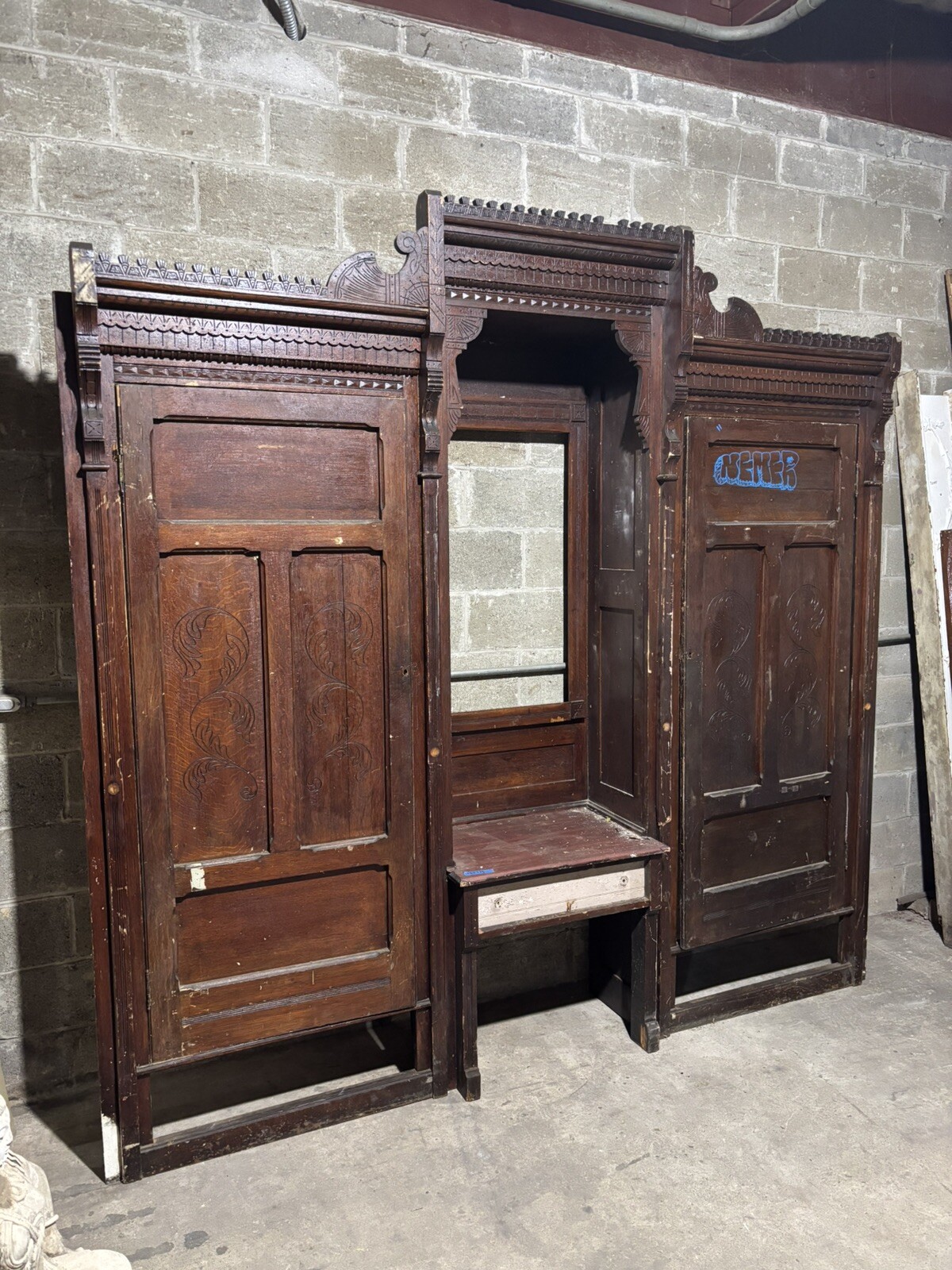 ANTIQUE CARVED 1/4 SAWN OAK CLOSET FRONT~ BUILT IN ARMOIRE~ 102 X 98 ~ SALVAGE