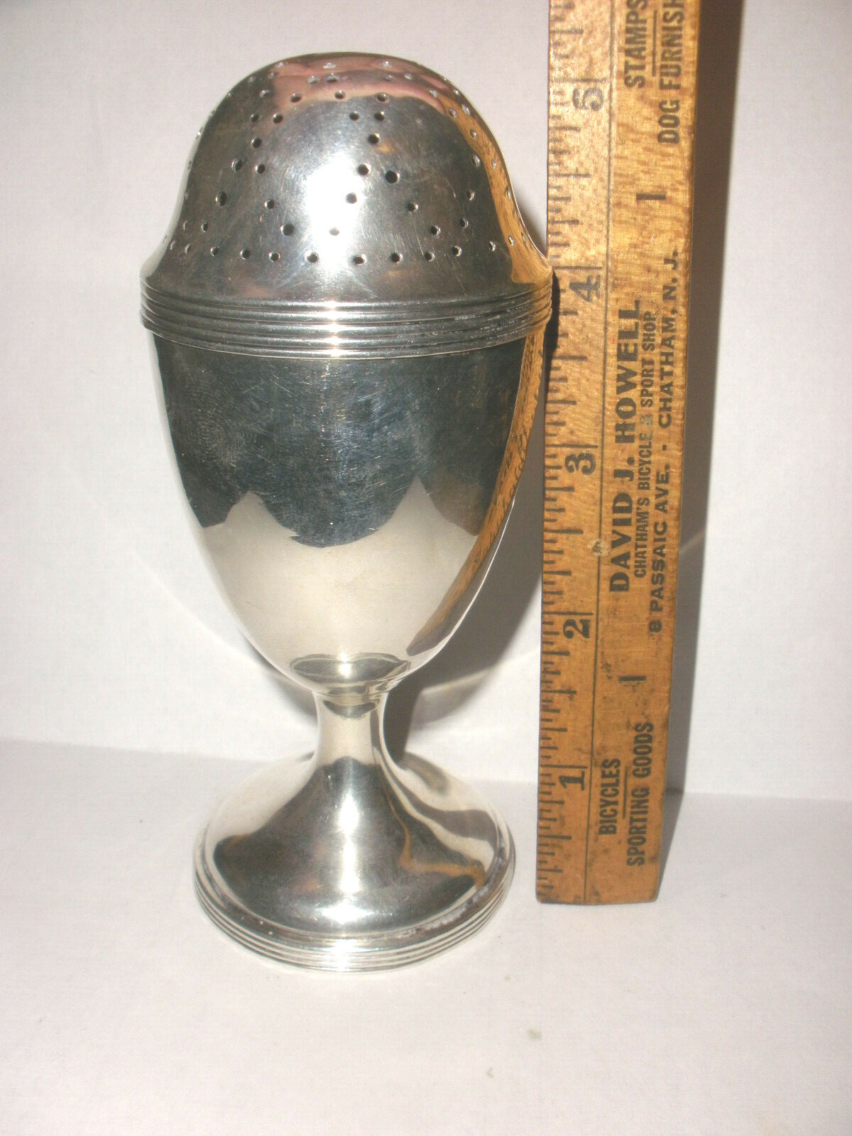 Antique 1908 English William Comyns Sons Sterling Silver sugar castor Muffineer