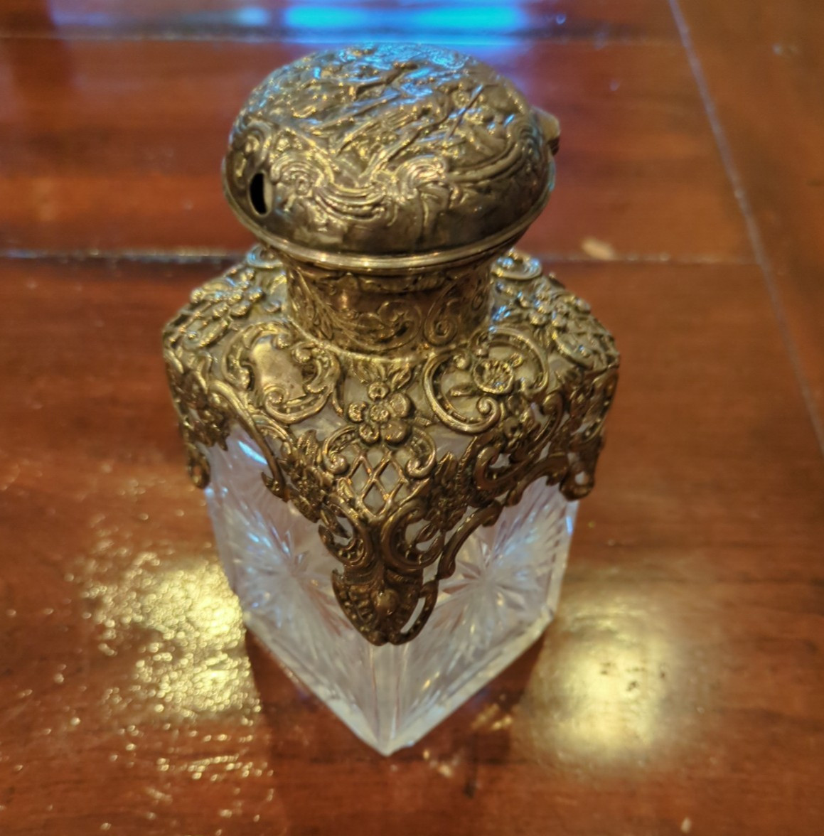 Antique William Cummins Sterling Silver Crystal Perfume Bottle London 1893-1894