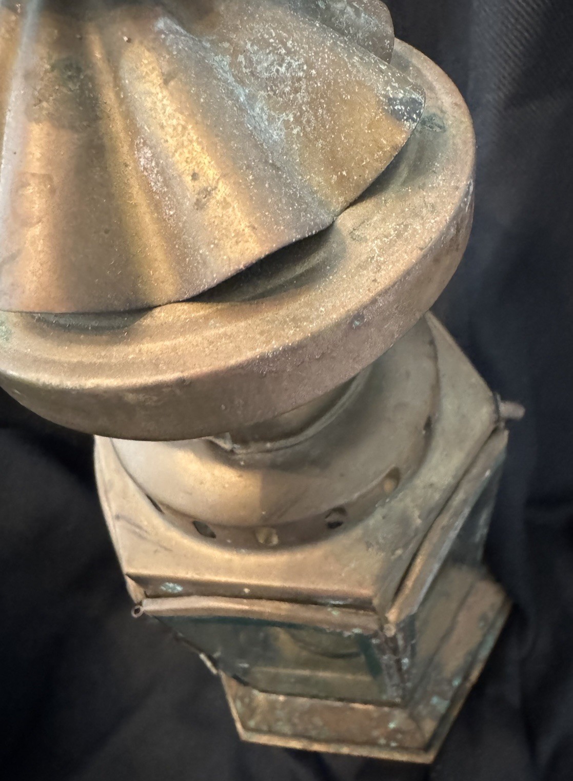 Vintage Hexagonal Brass Nautical Ship’s Lamp/ Lantern Oil Lamp