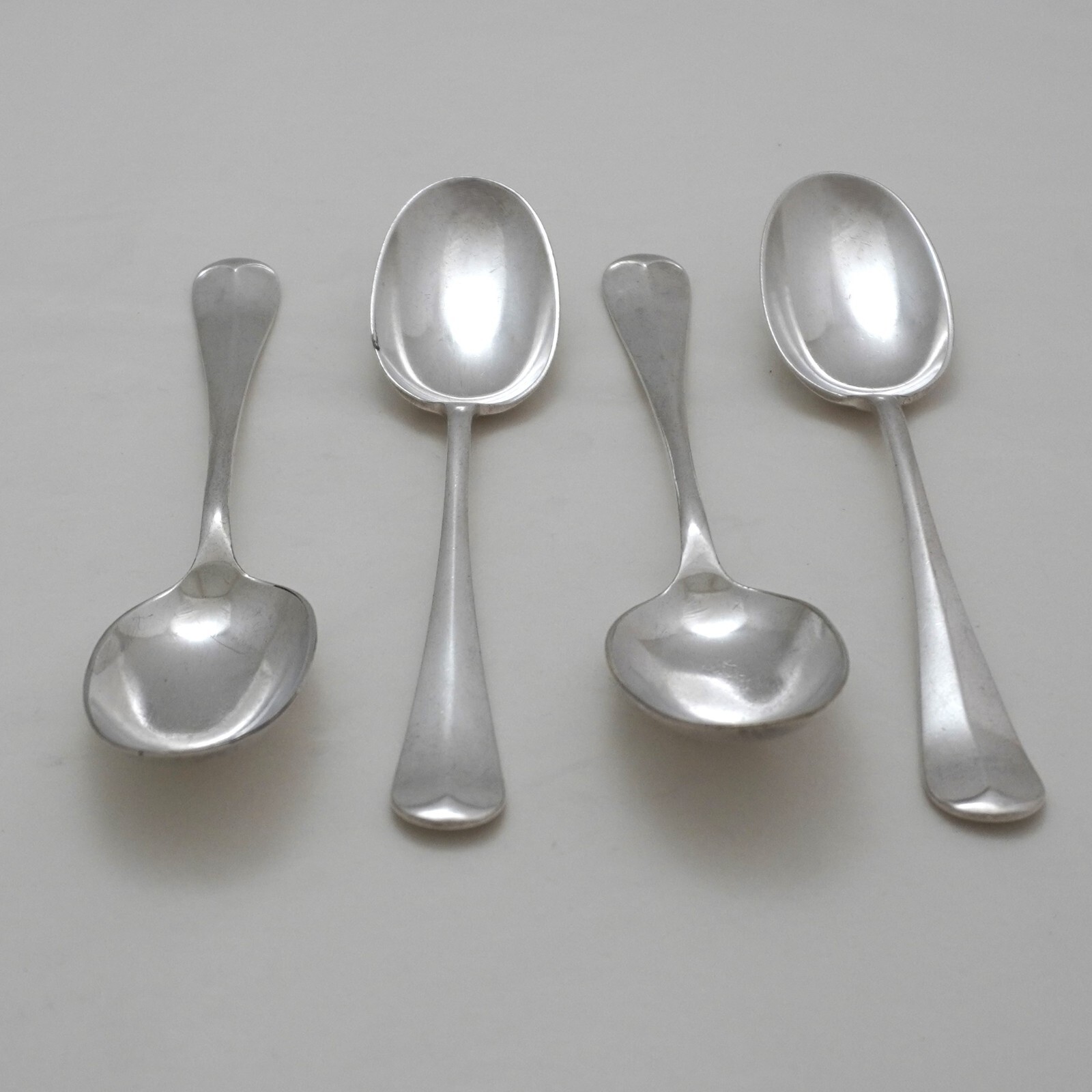 RATTAIL Design JAYS MAJESTIC PLATE Silver Service Cutlery Four Dessert Spoons