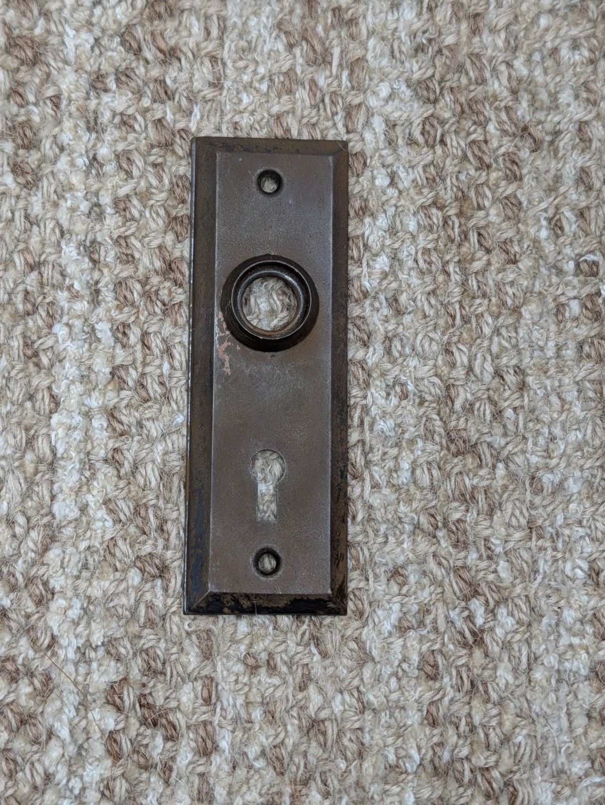 1 1/2″ x 4 1/2″ Antique Stamped Steel Door Knob Plate