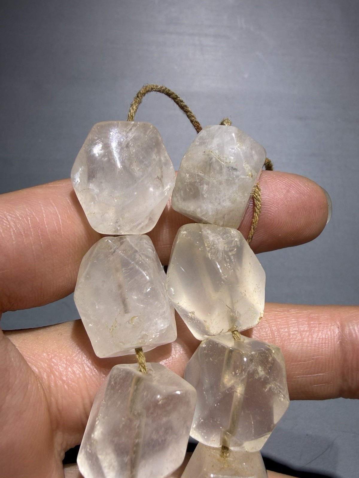 A string rare Chinese white crystal necklace 19 beads