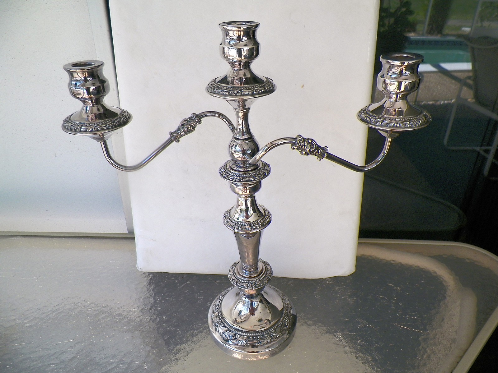 MINT ORNATE CONVERTIBLE 1-3 CANDLE SILVERPLATED CANDELABRA 11 1/2″ UP TO 18”