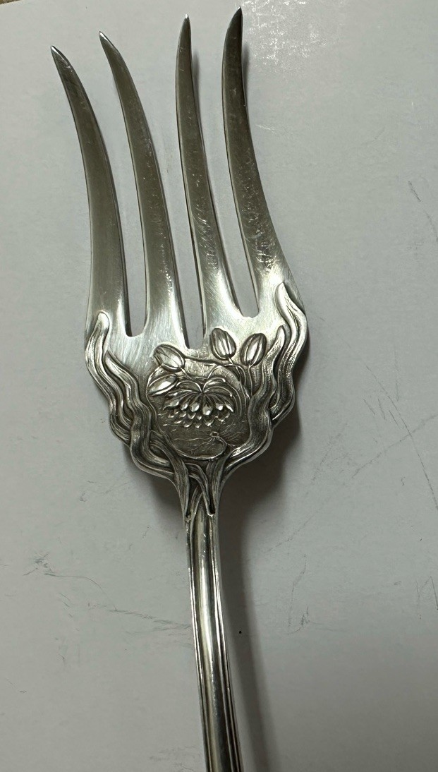 Nenuphar Pattern 1905 Cold Meat Fork American/International Silver 7 1/2″ Plate