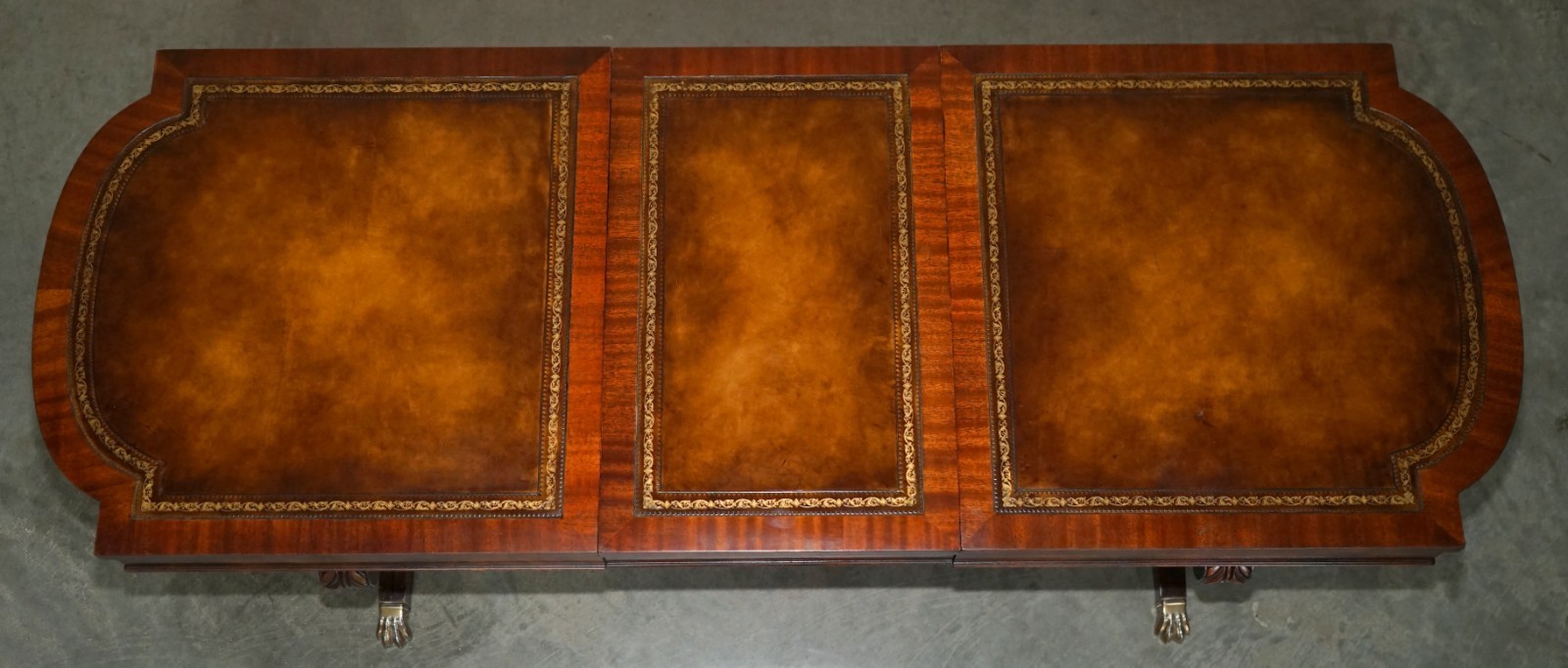 STUNNING FULLY RESTORED HEIRLOOM WEIMAN BROWN LEATHER EXTENDING COFFEE TABLE