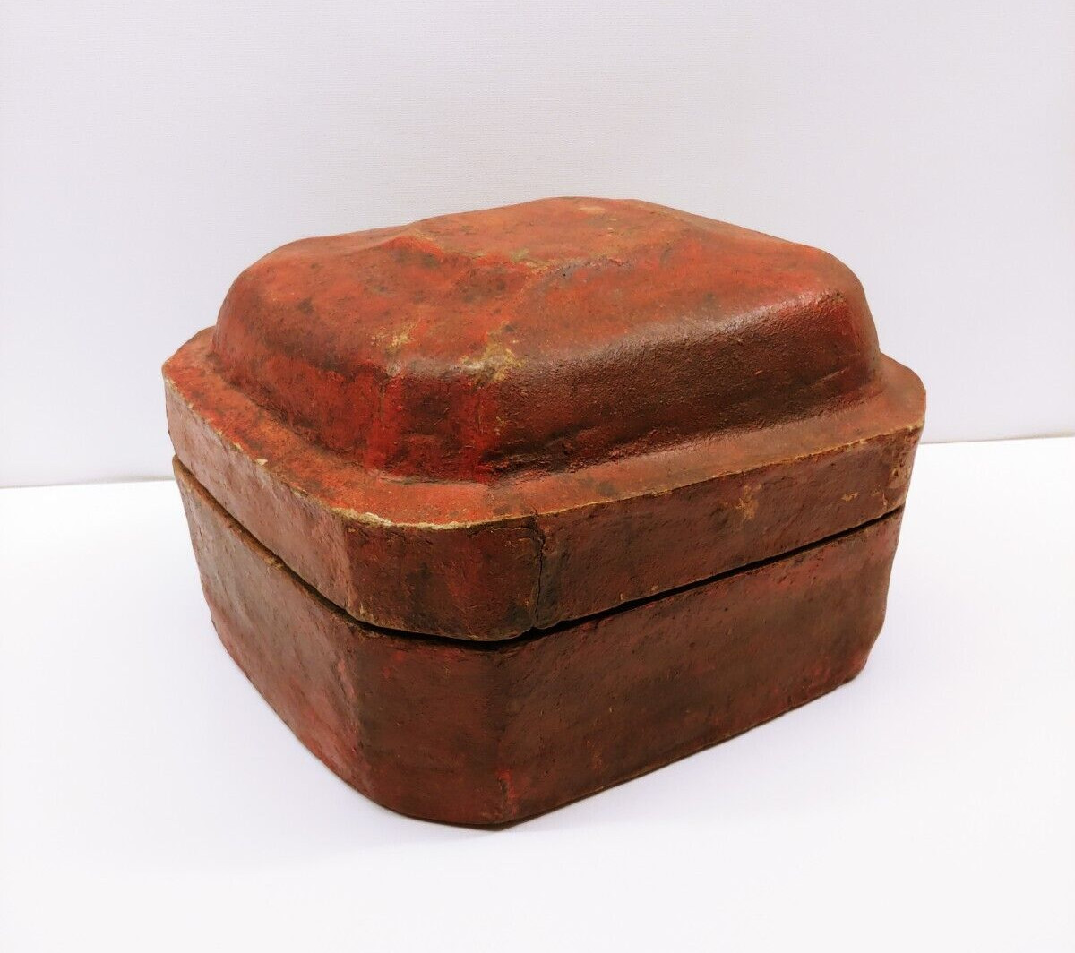 Antique Oriental Top Hat Keepsake Box – Paper Mache / Clay / Plaster Composition
