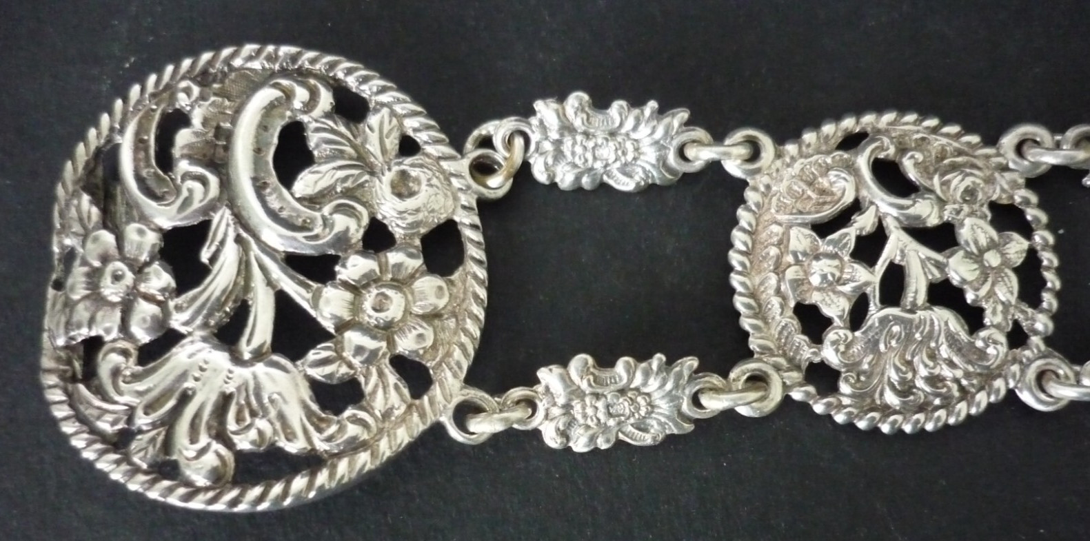 Antique Hallmarked 1902 Sterling Silver Levi & Salaman Ornate Floral Belt