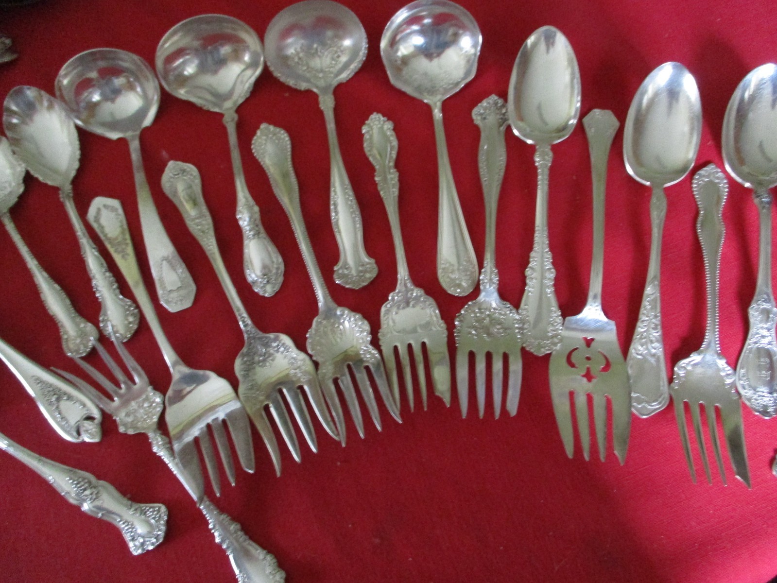 (20) Antique/Vintage Silverplate Serving Pieces, Mixed Lot #30