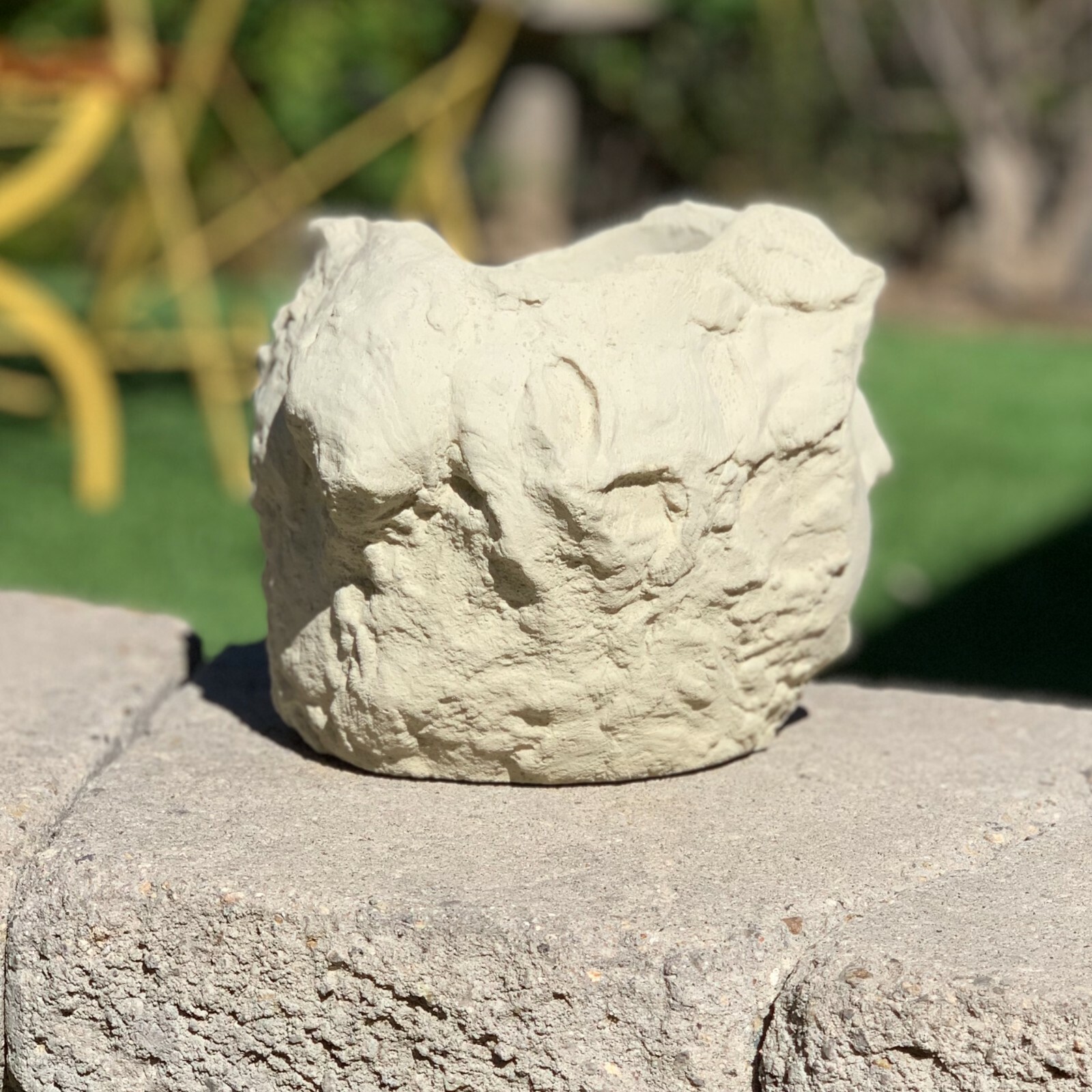 VINTAGE PIXIE MAIDEN HEAD PLANTER Concrete Outdoor Medusa Garden Flower Pot Bust