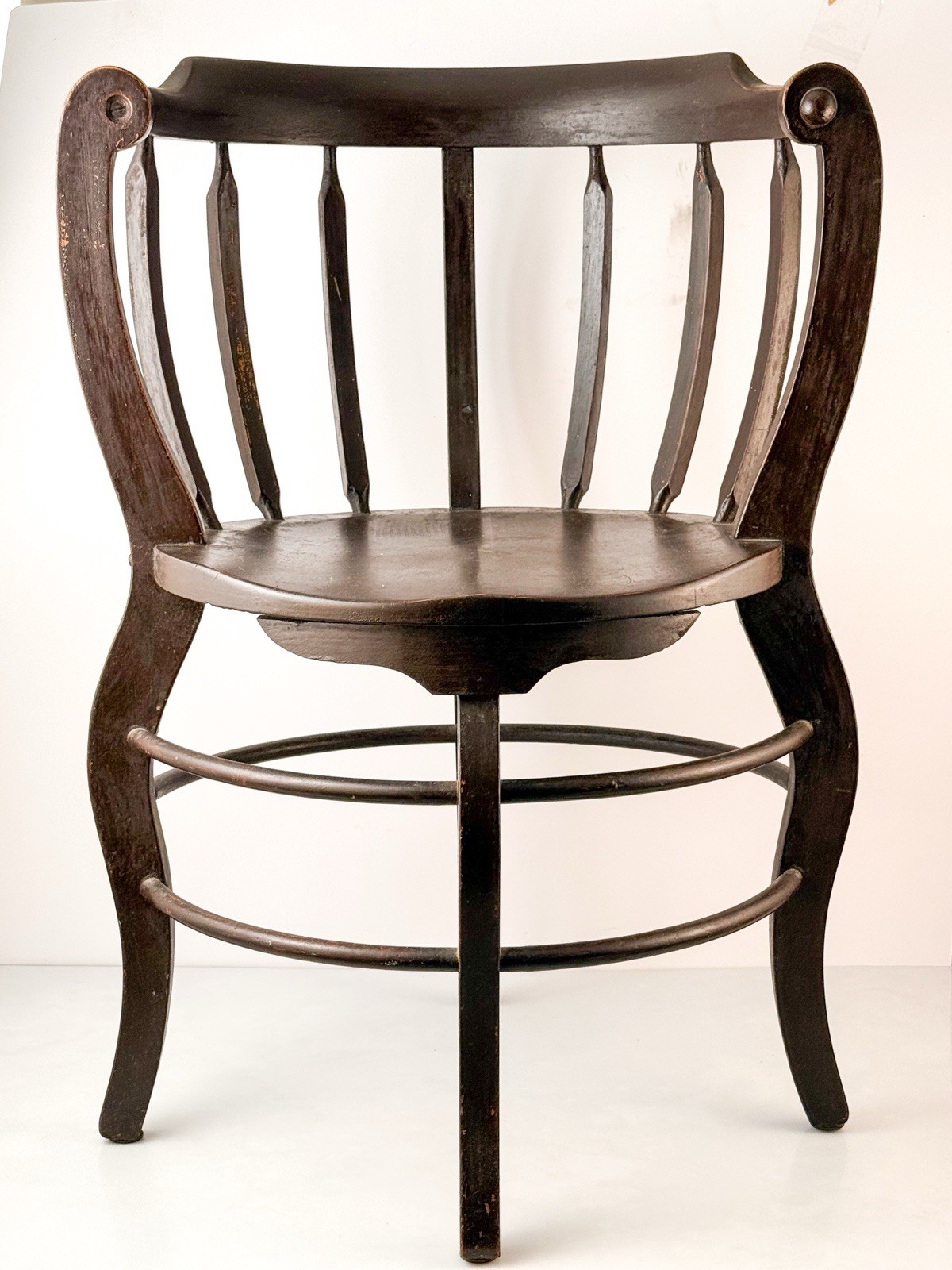 Antique Spindle Barrel Back Chair Washington Manufacturing Co Courthouse US 102P