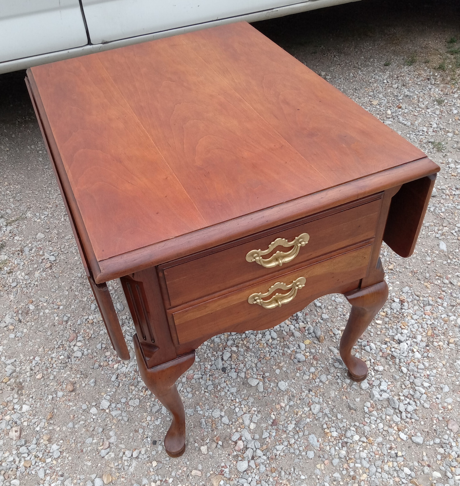 Cherry Thomasville Dropleaf End Table / Side Table (ET620)