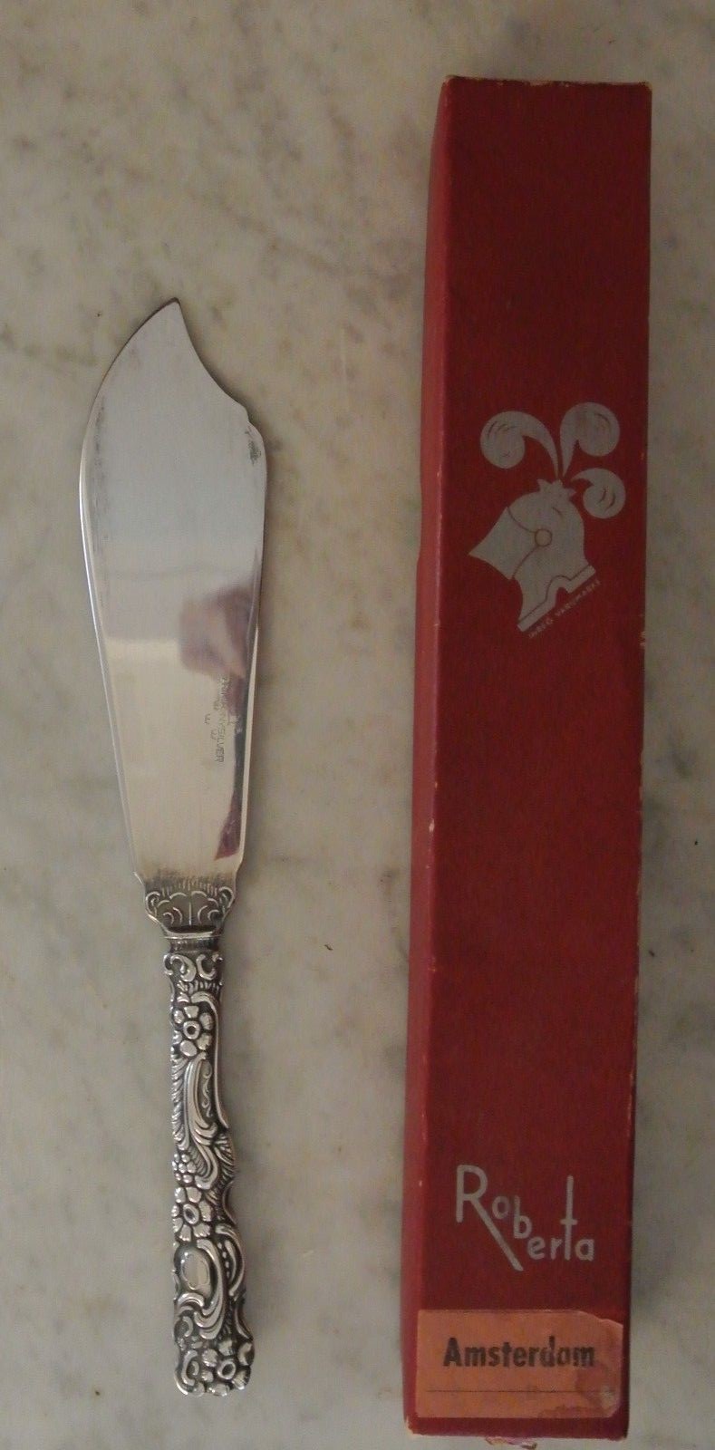 Vintage Prima NY Silver Ornate Fish Knife 9″ Long