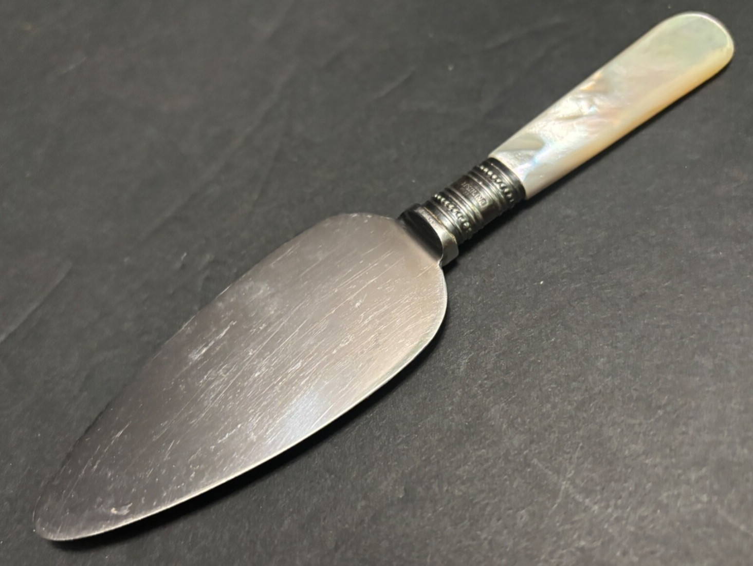 Vtg Mother of Pearl Handle Sterling Ferrule CHEESE KNIFE 6″ Belvin Sheffield