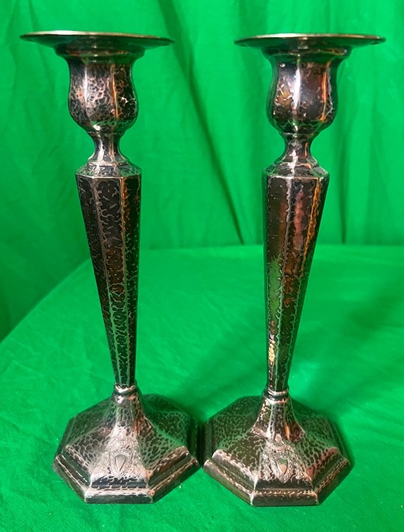 Vintage 1847 Rogers Bros Silverplate Candlestick Pair Heraldic Crest 9.25 ESTATE