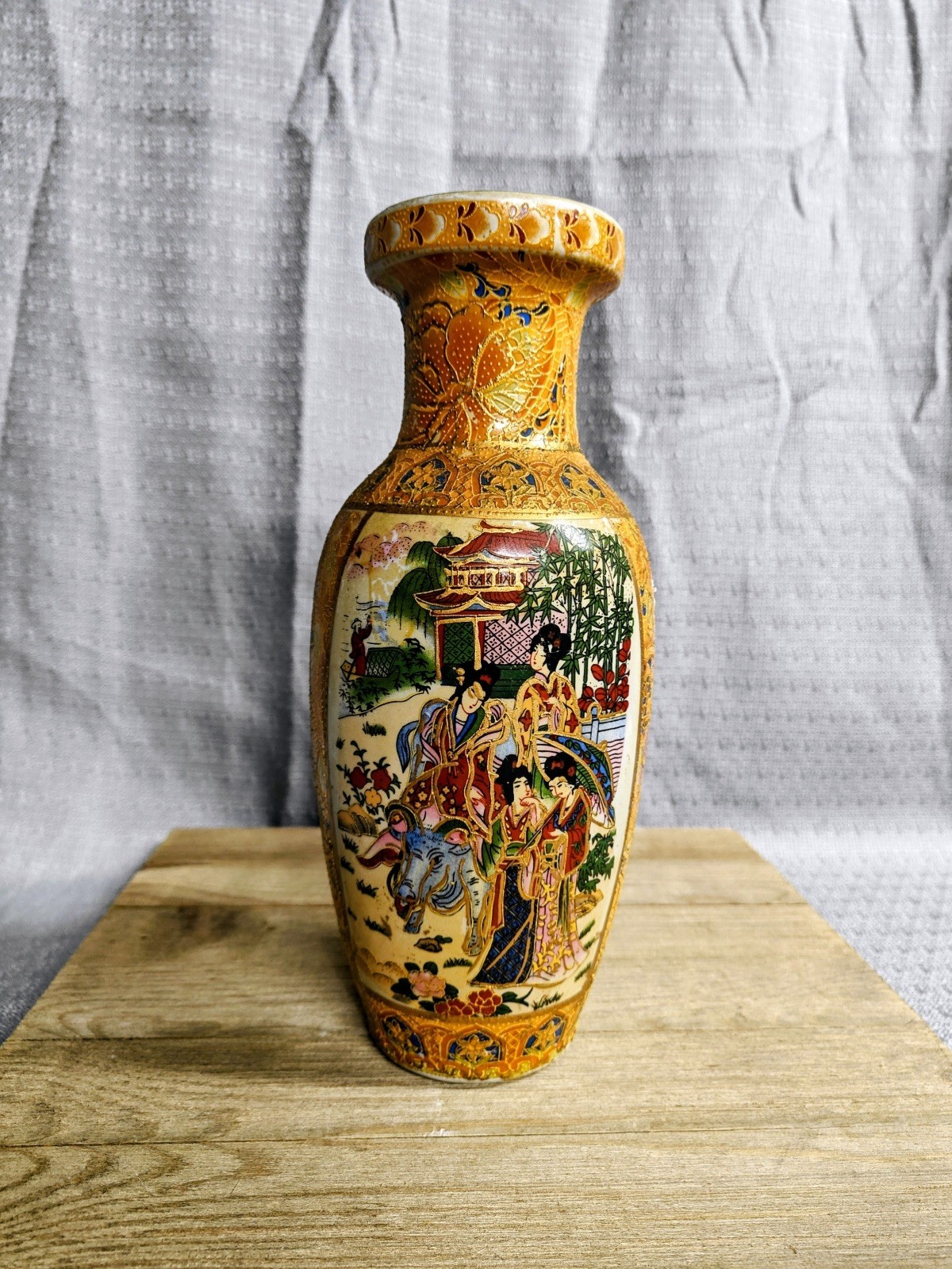 JAPANESE GEISHA GIRLS 10 in satsuma style vase heavy gold gilded & floral 10”