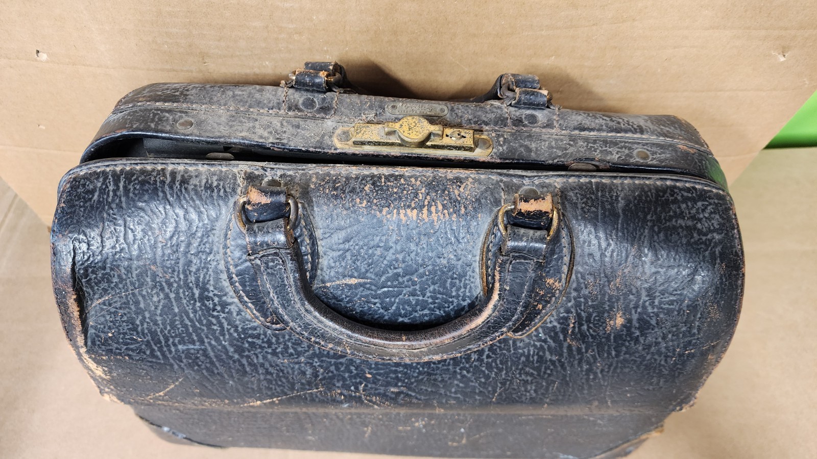 Vintage Heavy Leather Doctors Bag Emdee by Schell