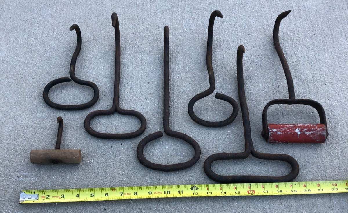 LOT of 7 Vintage Antique Hay Bale Metal Hooks Primitive Farm Tools