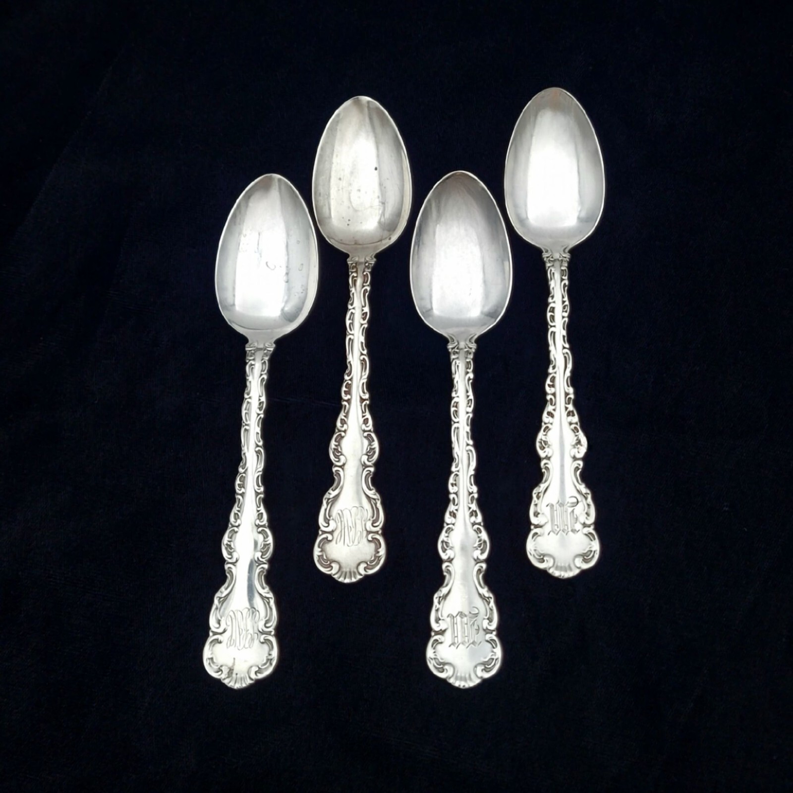 Whiting Louis XV Lot of 4 Sterling Silver Teaspoons 5 3/4″ Monogrammed