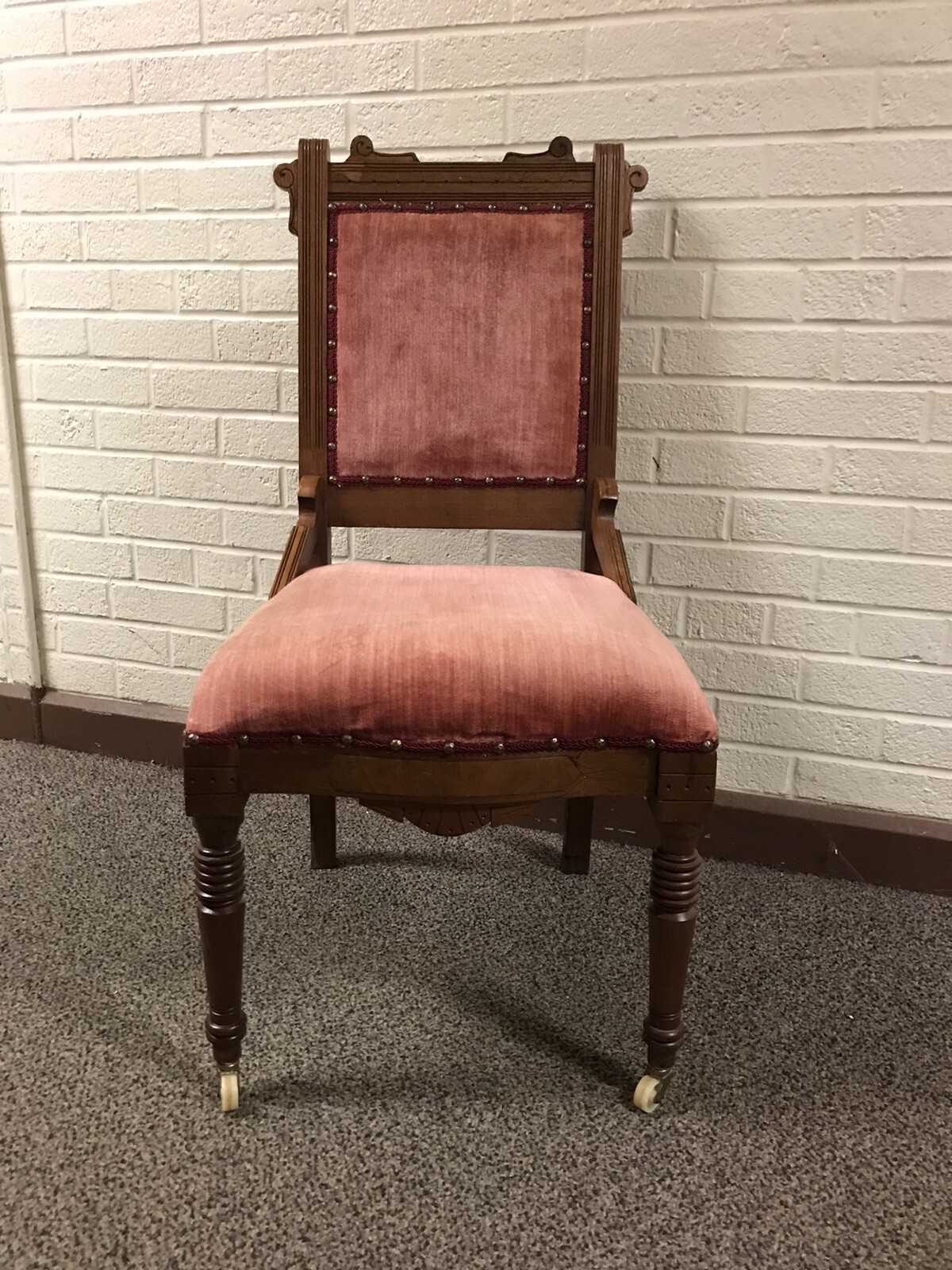 ANTIQUE CARVED WOOD PINK VELVET UPHOLSTERED ACCENT CHAIR 35 1/2 X 17” WIDE BEAUT