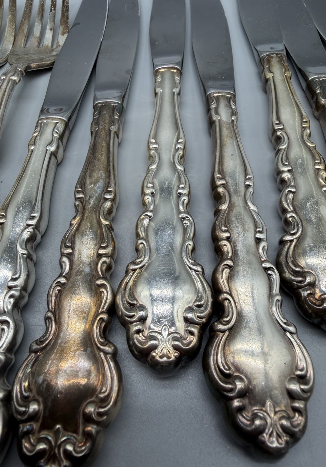 Oneida Community Modern Baroque Silverplate Flatware Lot of 15 Pieces Vintage