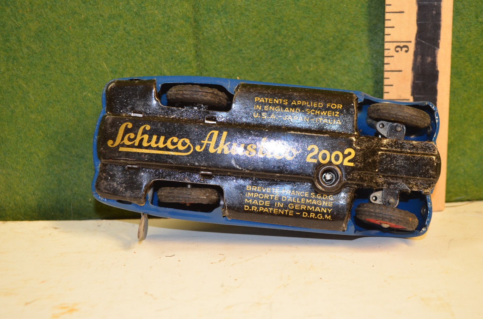 Schuco Akustico tinplate windup , 2002 edition, ex. original condition & working