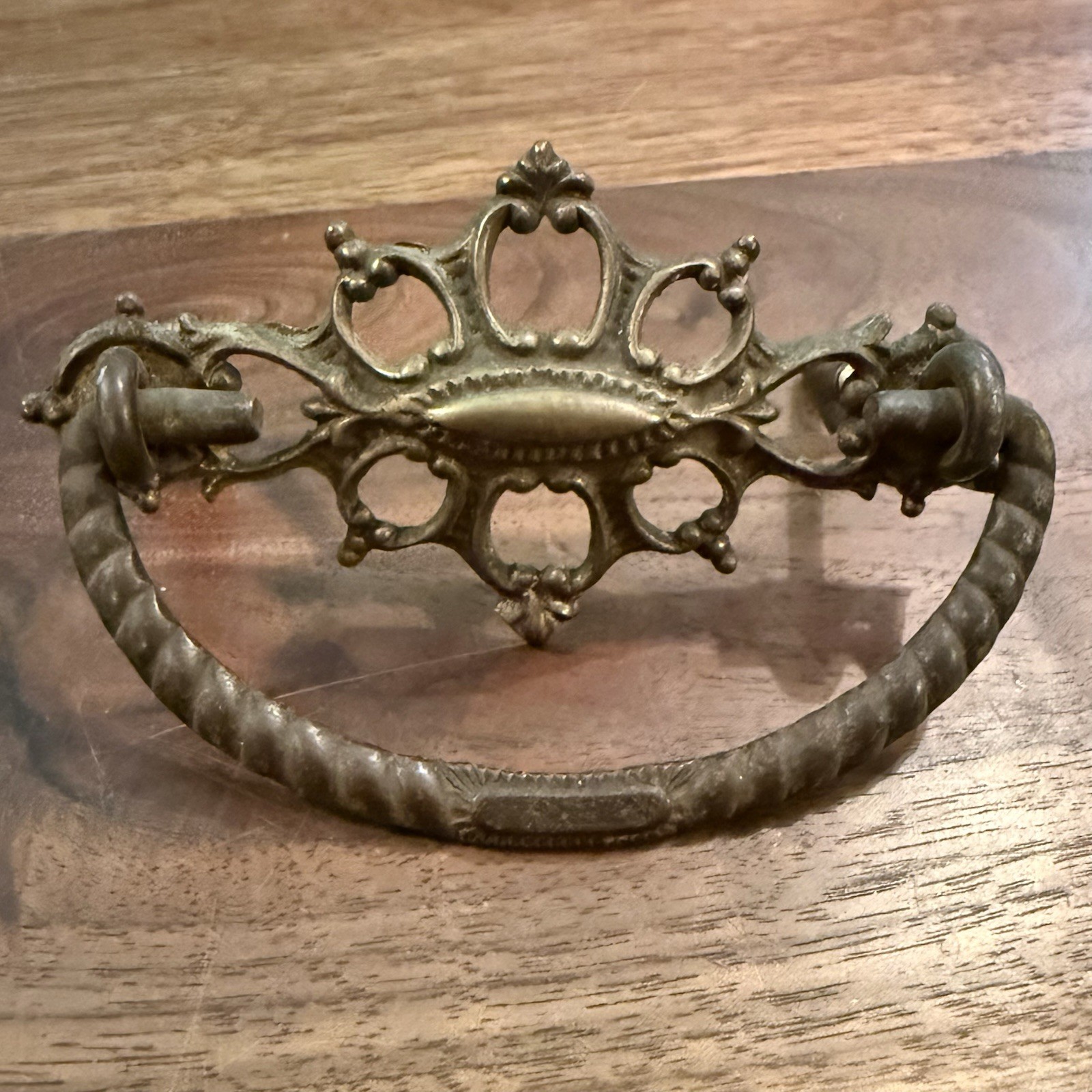 SETof4 Antique Ornate Brass Hardware French Provincial Victorian Drawer Pull 3″