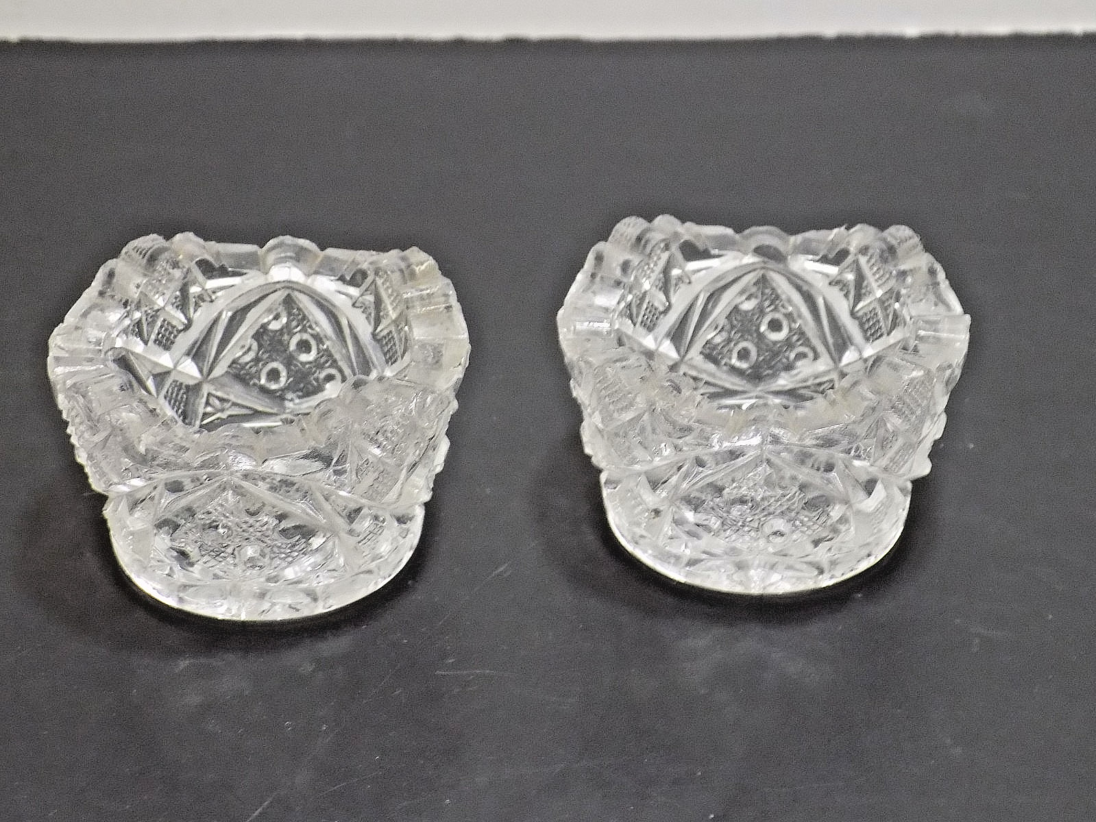 2 McKee Sunbeam Clear EAPG Individual Open Salt Cellars