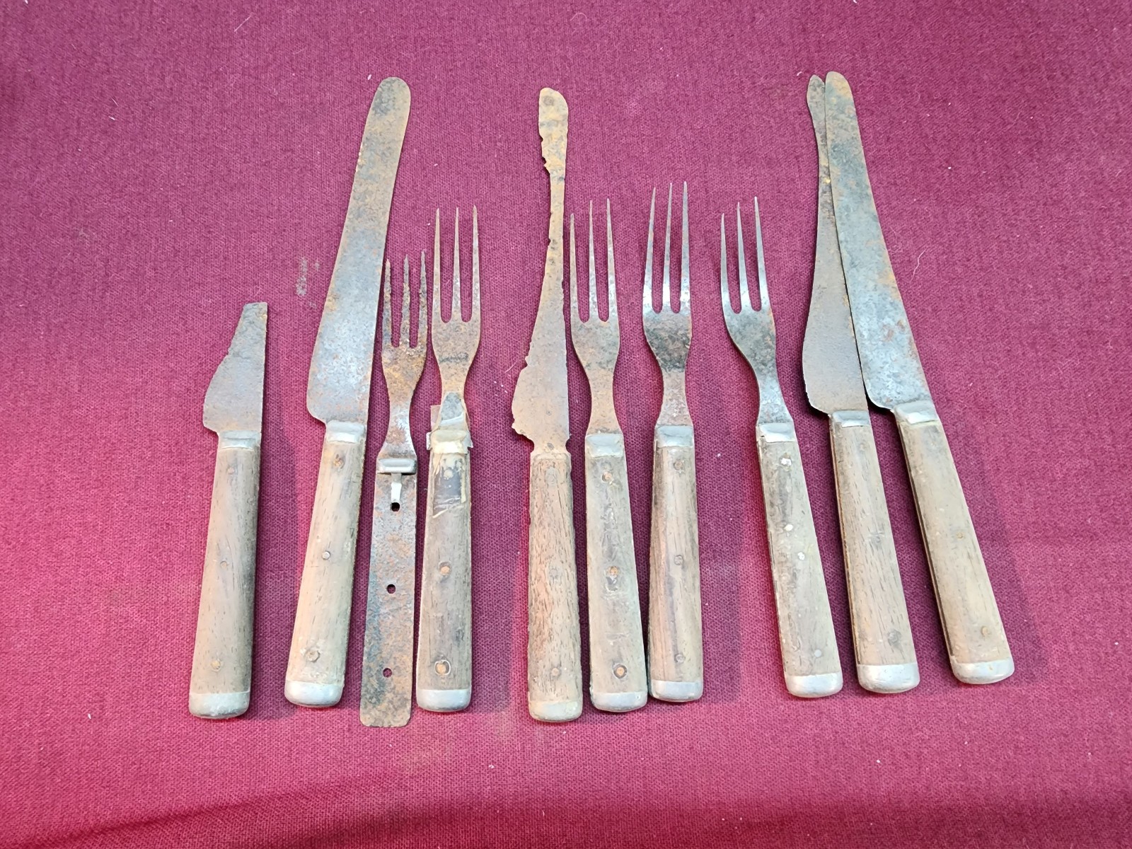 Antique 19th C 1800’s Civil War Era Granny 3 Tine Wood Handled Forks & Knives
