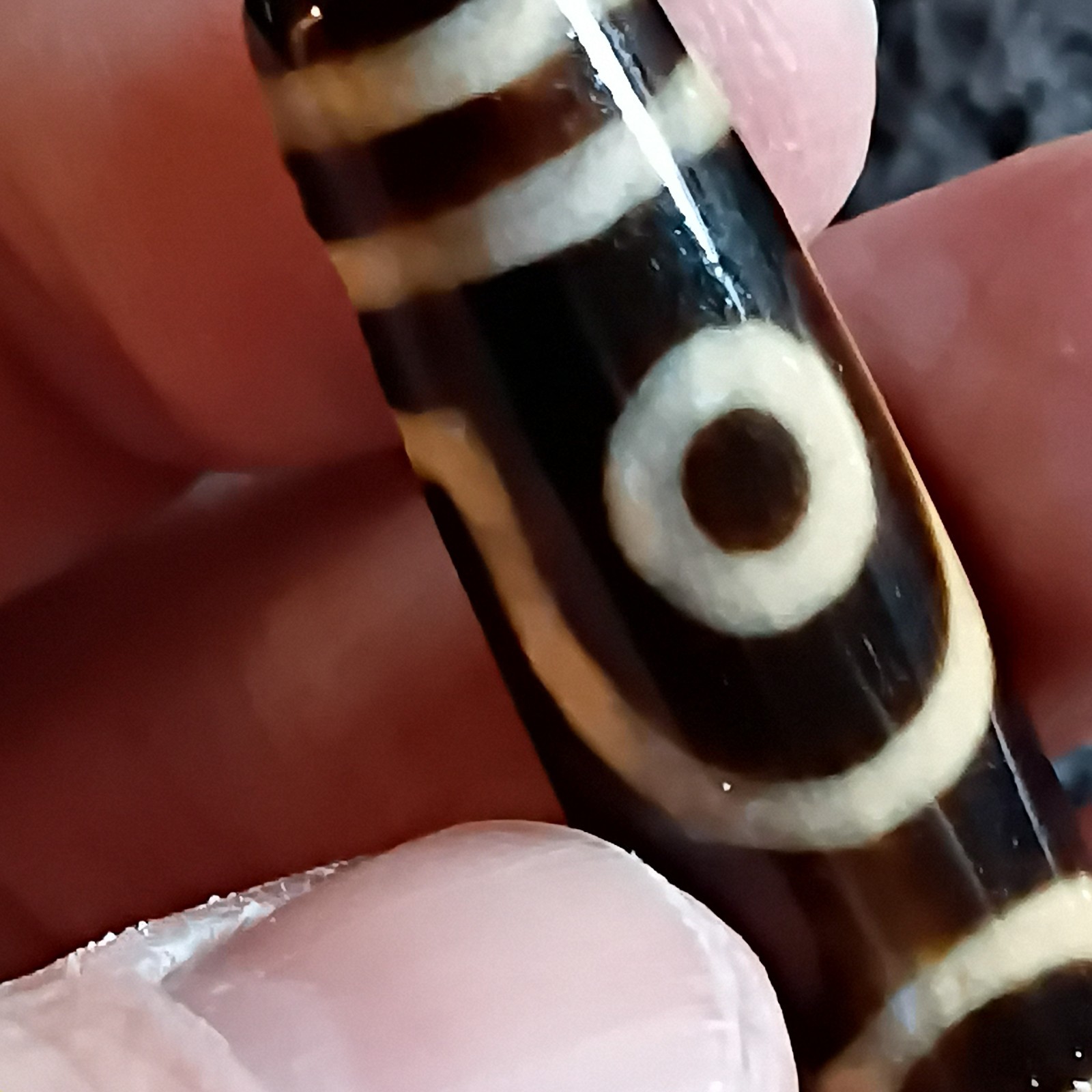 Tibetan Agate pre 1800s Rare Handcarved Kwan Yin 3 Eye Dzi Bead