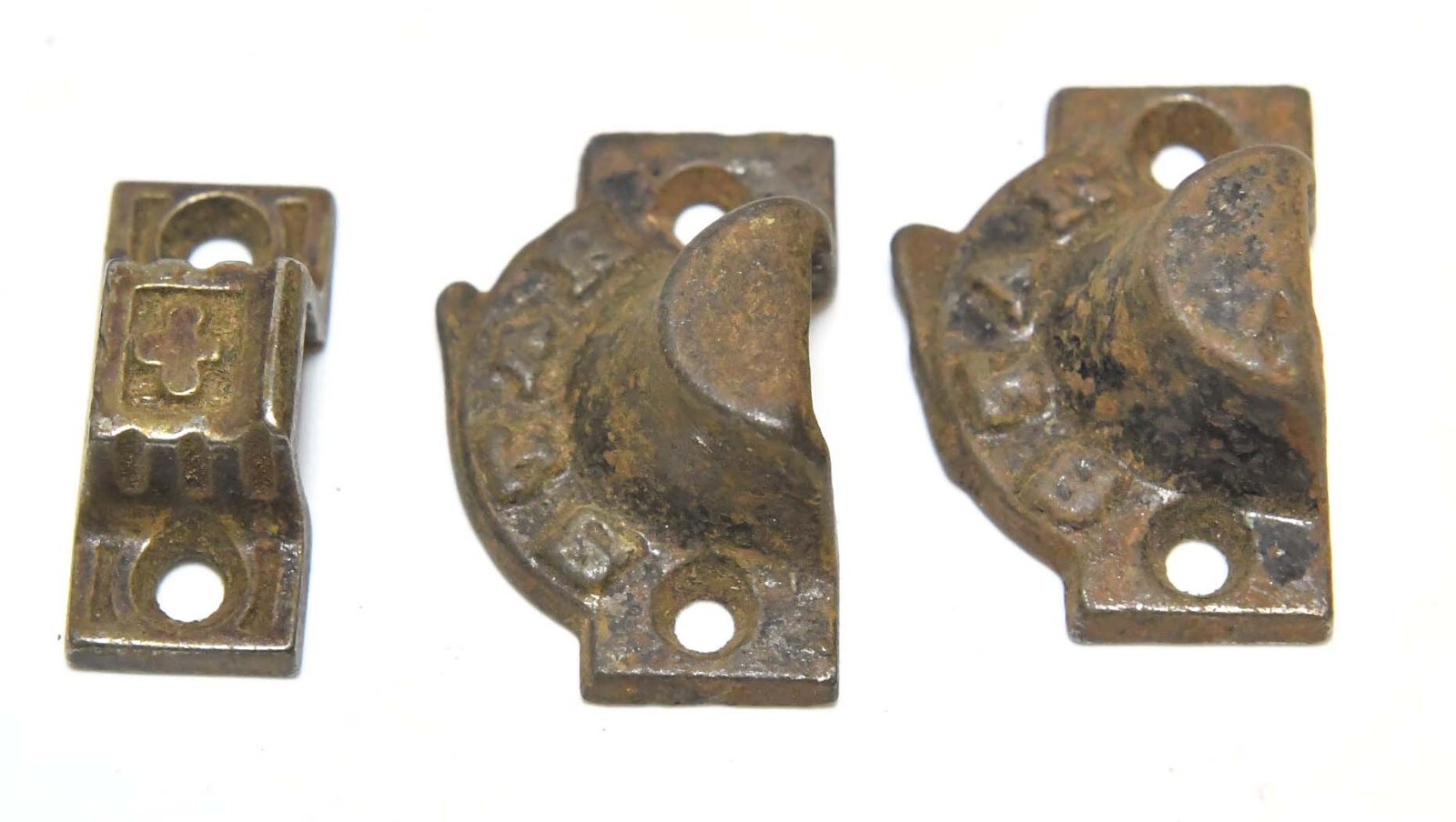 VINTAGE LOT OF 14 EASTLAKE STYLE DOOR LATCHES, RECEIVERS AND OTHER MISC PARTS