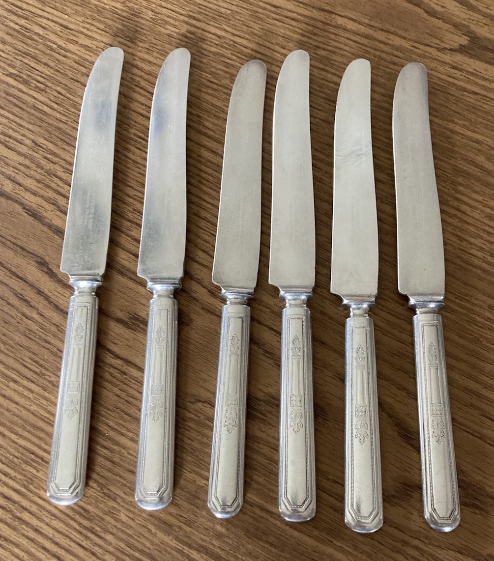 6 VTG 1923 Wm Rogers MAYFAIR International Silver Silverplate Dinner Knives GOOD