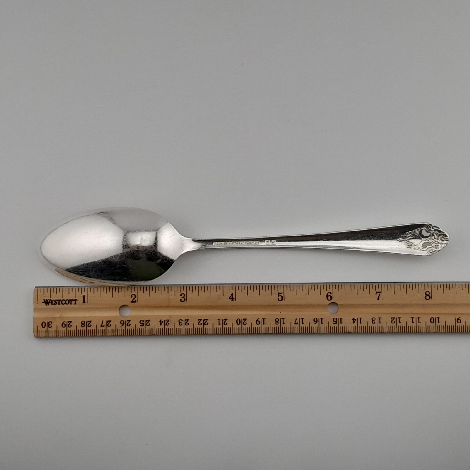 Vintage Holmes Edwards 1937 LOVELY LADY Silverplate Serving Spoon 8-1/2″