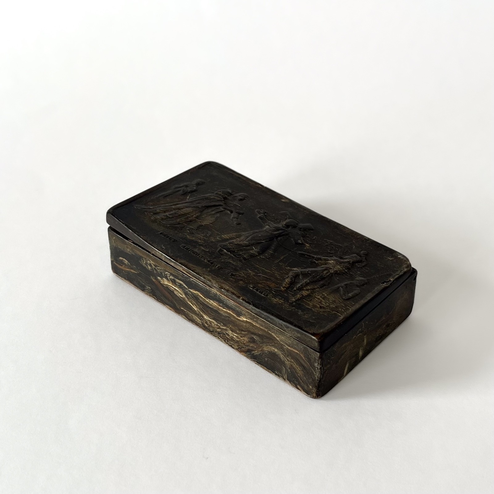 19th Century Carved Horn Snuff Box Religious Scene Jesus Meets His Mother