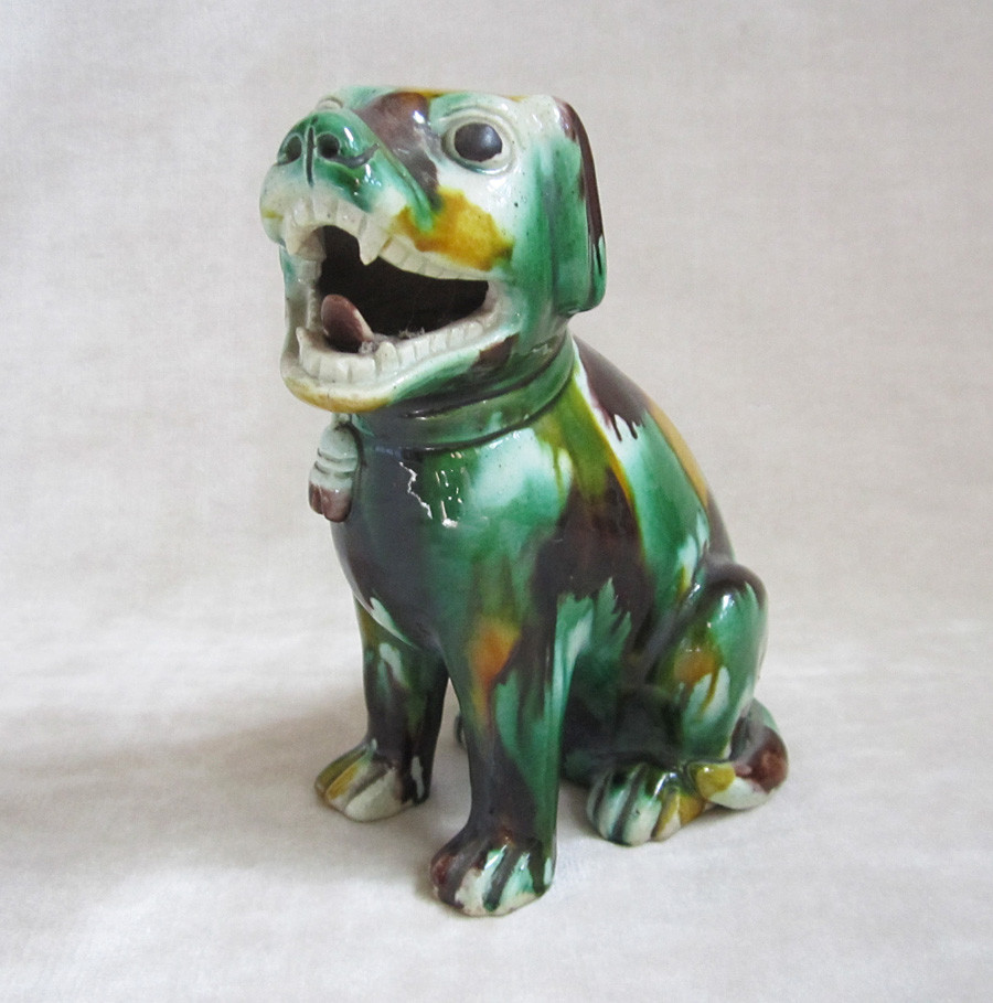 CHINESE EXPORT SANCAI-GLAZED PORCELAIN SEATED HOUND, Kangxi Period, c. 1662-1722