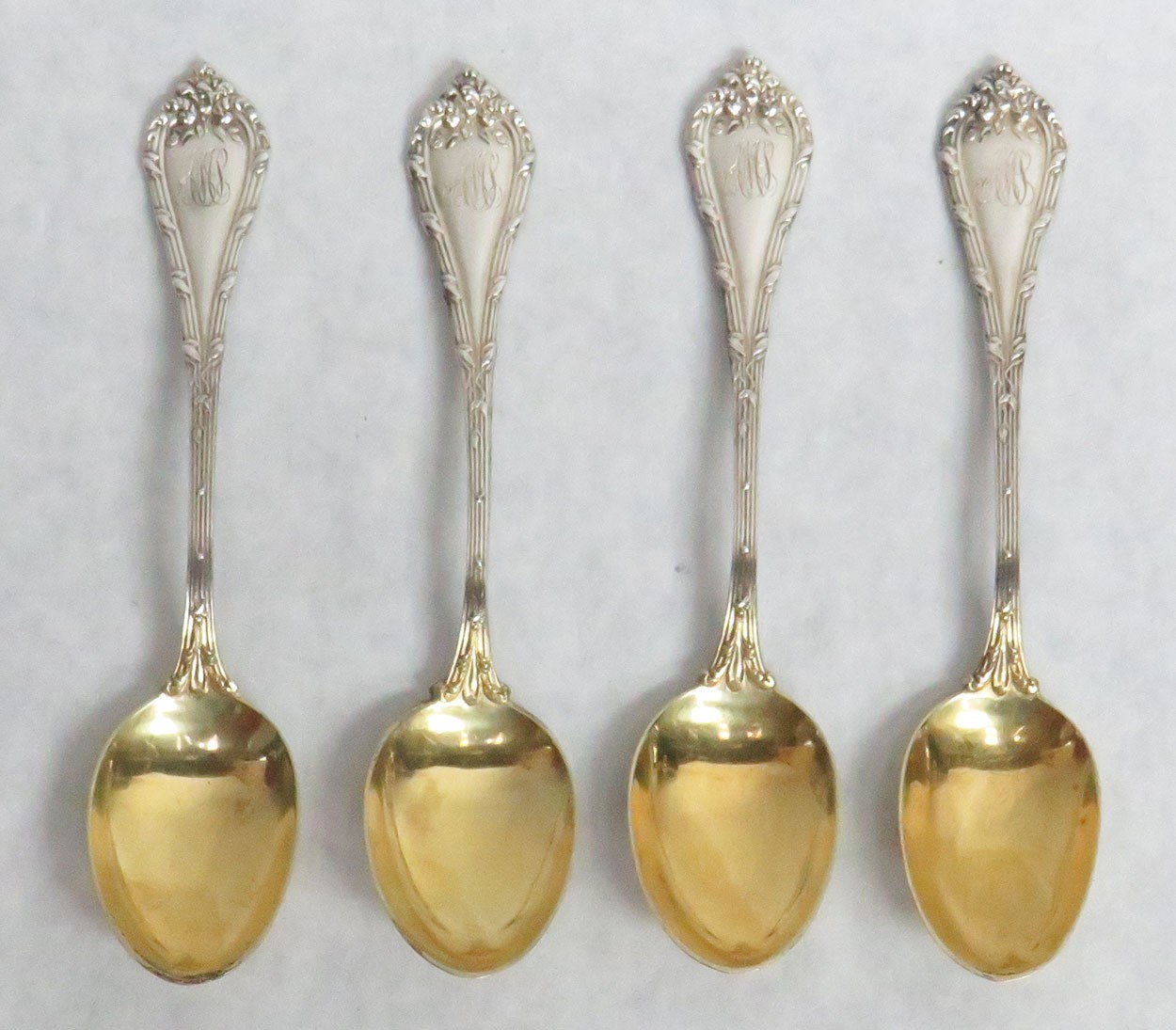 VINTAGE DURGIN (4) MADAME ROYALE GOLD WASHED BOWLS 4 3/8″ DEMITASSE SPOONS