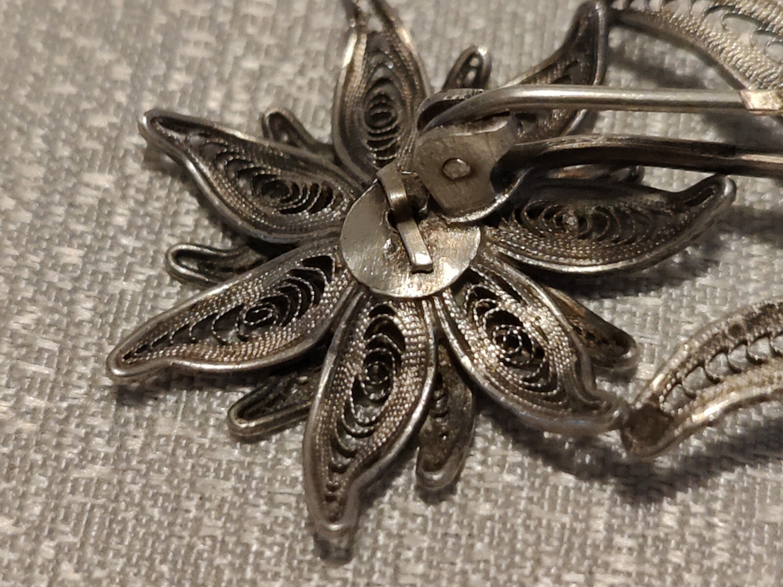 Antique 800 Solid Silver Filigree Flower Brooch Vintage Style 1940 XX