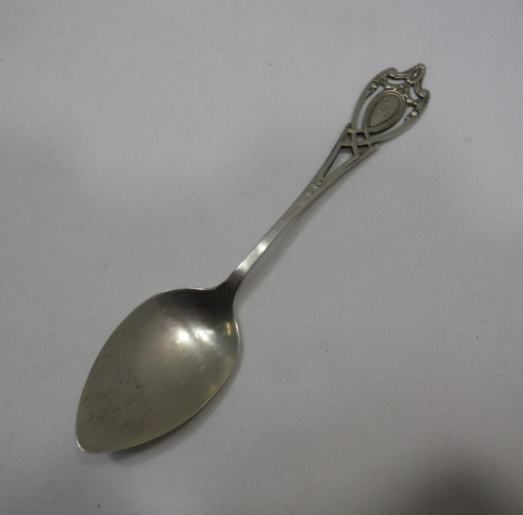 Vintage Monticello by Lunt Sterling Silver 5 O’Clock teapoon 5 3/8″