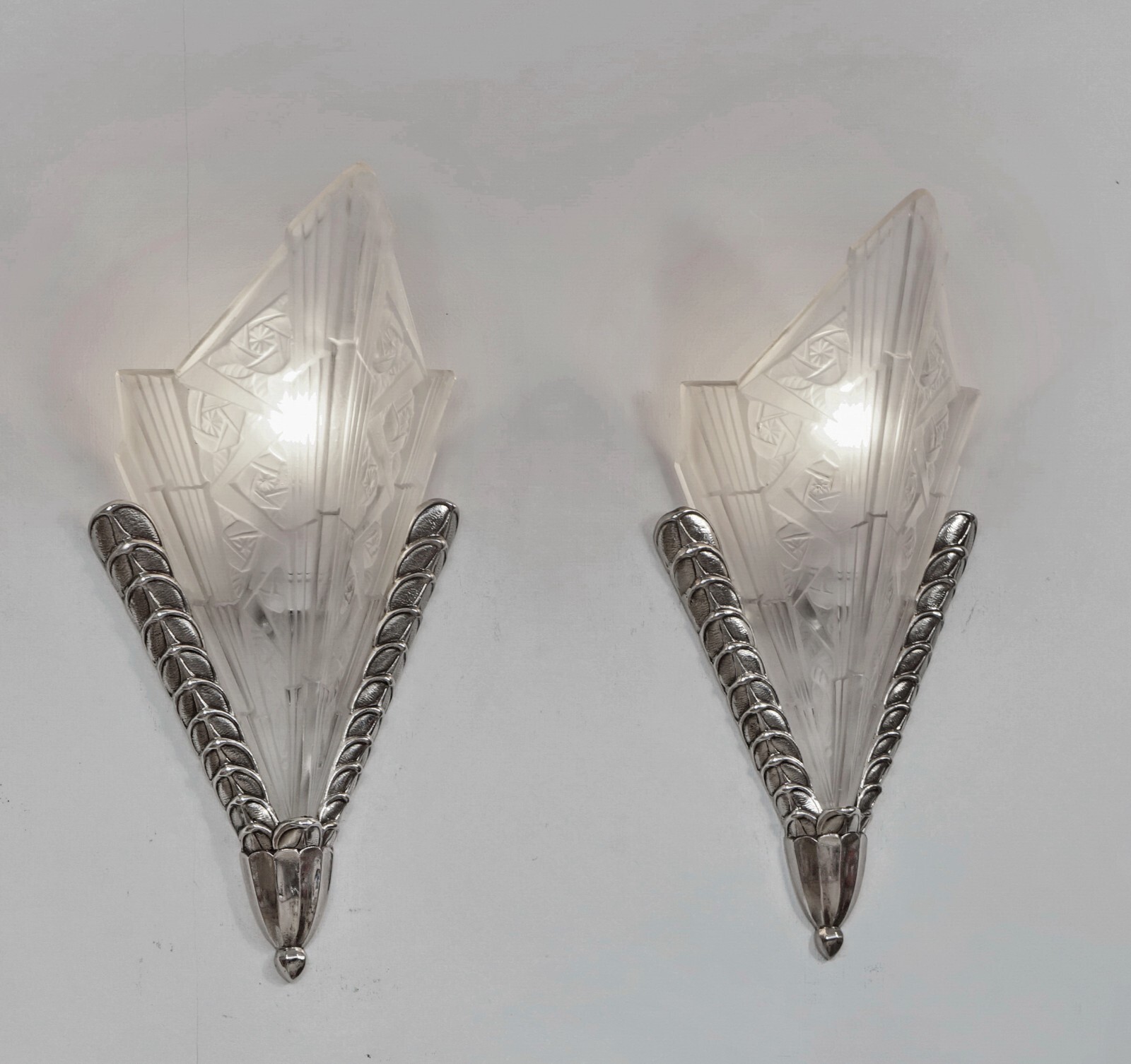EJG : PAIR OF 1930 FRENCH ART DECO WALL SCONCES ……… lamp muller era France