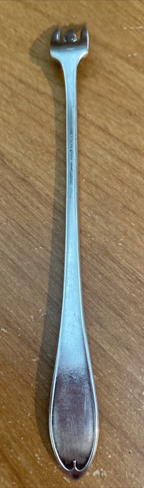 Oneida Community Silver Triple Plus, Sheraton, cocktail/seafood fork, 6.5”