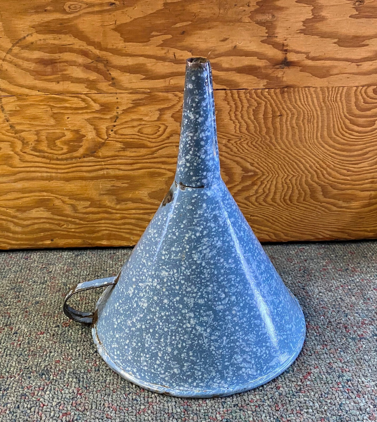 LARGE Vintage GRANITEWARE FUNNEL Blue/Gray PORCELAIN w/ Handle ENAMELWARE 9 1/2″